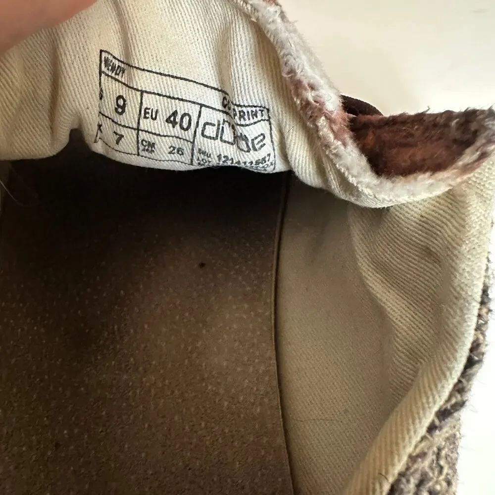 Hey Dude Wendy Shoes Womens Size 9 Cow Print Lace Up Brown Cream Comfy Flats